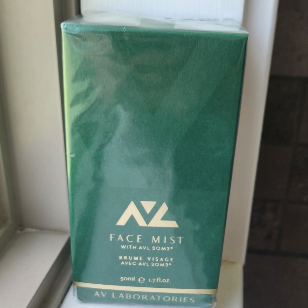 NIB AVL LABORATORIES FACIAL MIST - Picture 8 of 12